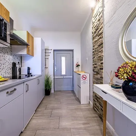 Astoria Daire *