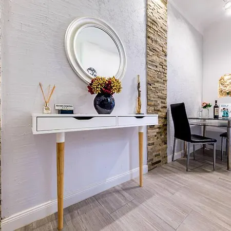 Astoria Apartament *
